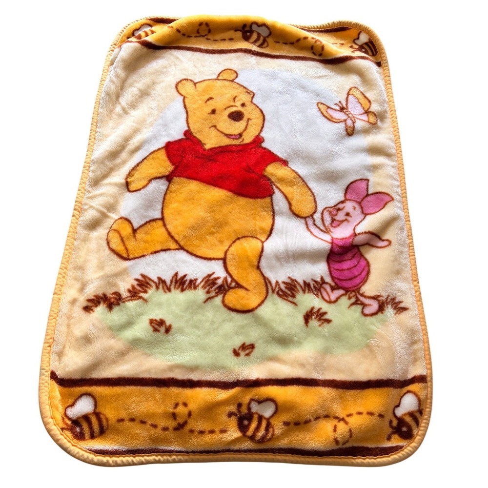 Disney Baby Winnie the Pooh Piglet Fleece Blanket Yellow Bee Butterfly Plush